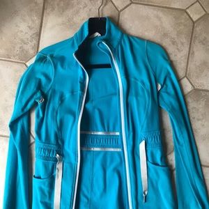 Lululemon zip up active wear jacket (size 6)